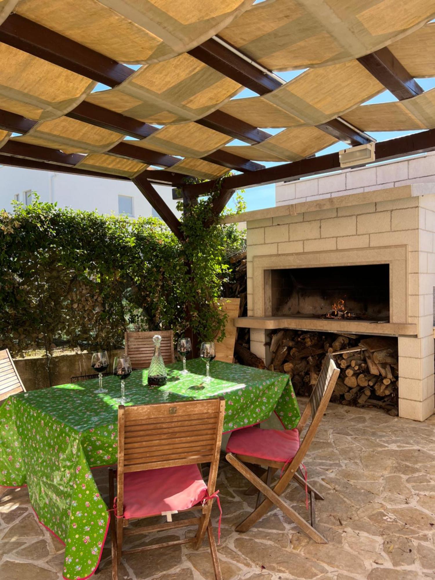 Apartment Marija 2 Near Split คาชเตลา ภายนอก รูปภาพ
