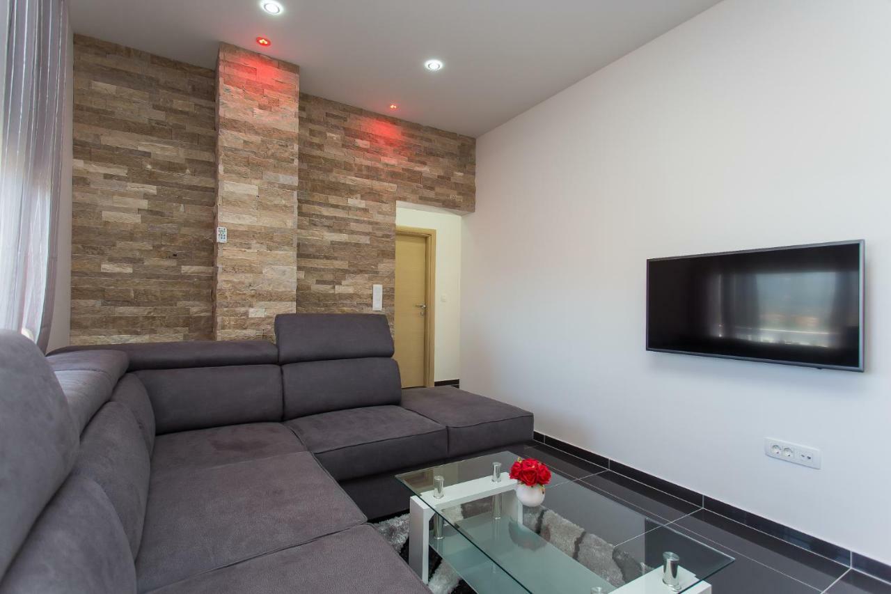 Apartment Marija 2 Near Split คาชเตลา ภายนอก รูปภาพ